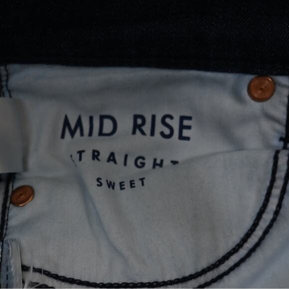 Lucky Brand Women's 24 Mid Rise Straight Sweet Jean - Picture 10 of 11